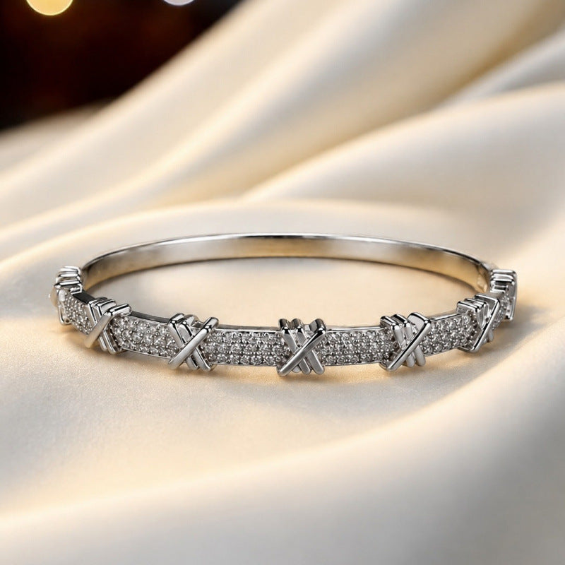 Simple Style Geometric Bangle With Zircon Inlay, Electroplated Silver Plated Copper Bracelet