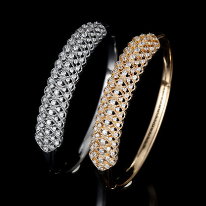 Retro Style Women’s Grid Pattern Inlay Bangle Featuring Zircon With Electroplated Copper Finish