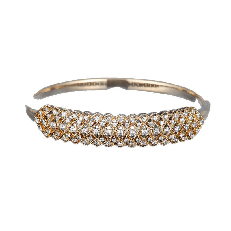 Retro Style Women’s Grid Pattern Inlay Bangle Featuring Zircon With Electroplated Copper Finish