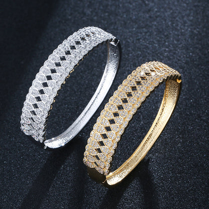 Number Pattern Brass Bangle With Zircon Inlay, Electroplated Gold Plating, Elegant Gold Tone