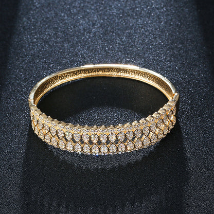 Number Pattern Brass Bangle With Zircon Inlay, Electroplated Gold Plating, Elegant Gold Tone