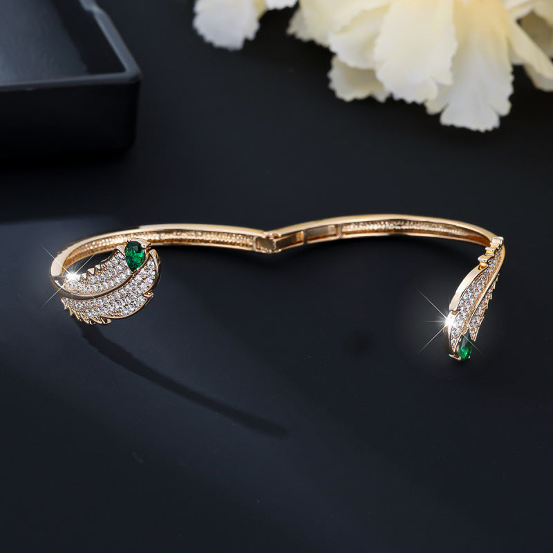Retro Feather Inlay Copper Bangle With Zircon In Gold