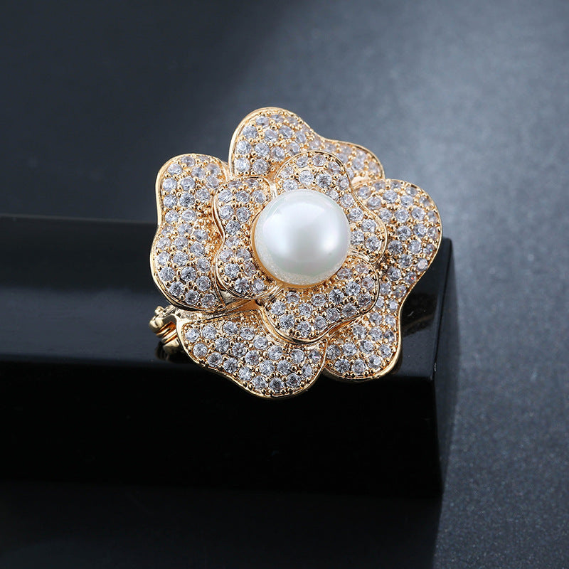 Rose Pin In White Copper With Rhinestones, Featuring Electroplated Craftsmanship