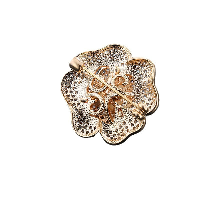 Rose Pin In White Copper With Rhinestones, Featuring Electroplated Craftsmanship