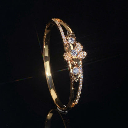 Elegant Flowers Inlay Bangle In Copper With Zircon, Electroplated Gold Plating Process