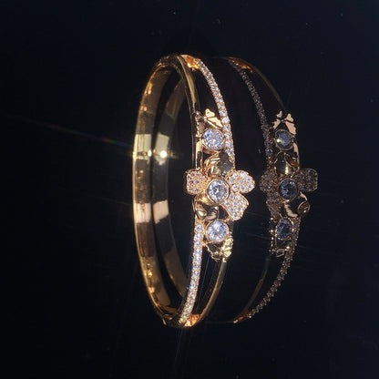 Elegant Flowers Inlay Bangle In Copper With Zircon, Electroplated Gold Plating Process