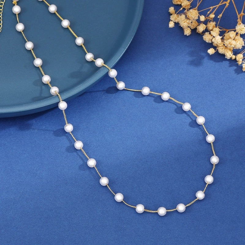 Luxurious Pearl Necklace For Women With Imitation Pearl Pendant And Beaded Copper Chain