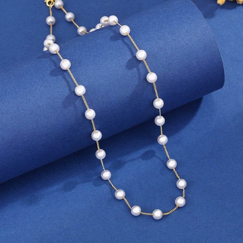 Luxurious Pearl Necklace For Women With Imitation Pearl Pendant And Beaded Copper Chain