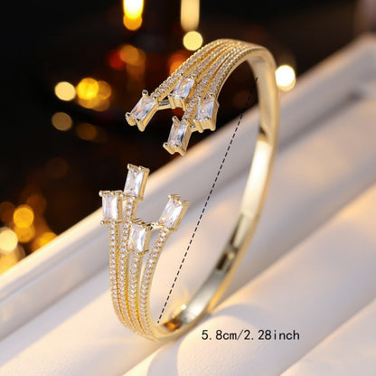 Luxurious Copper Bangle For Women Featuring Zircon Inlay With Elegant Lines Pattern