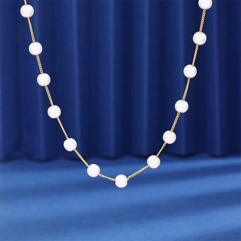 Luxurious Pearl Necklace For Women With Imitation Pearl Pendant And Beaded Copper Chain