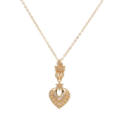 Heart Shape Silver Pendant Necklace For Women With Zircon Rhinestones And Cable Chain