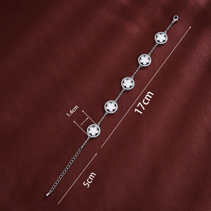 Simple Style Flowers Bracelet For Women In Copper With Electroplated Gold Plating And Zircon Inlay