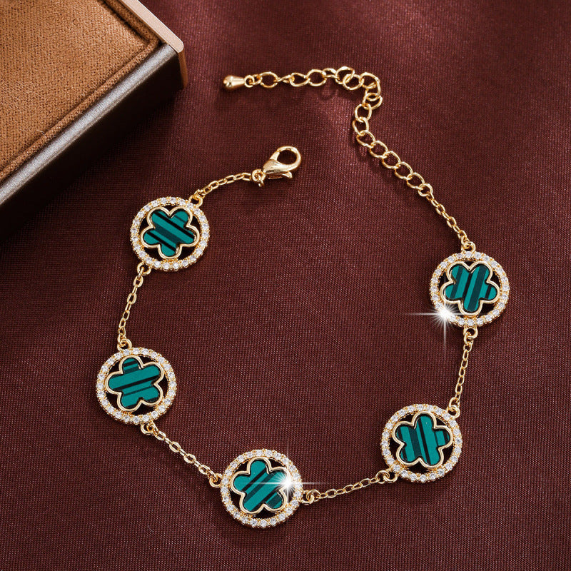Simple Style Flowers Bracelet For Women In Copper With Electroplated Gold Plating And Zircon Inlay