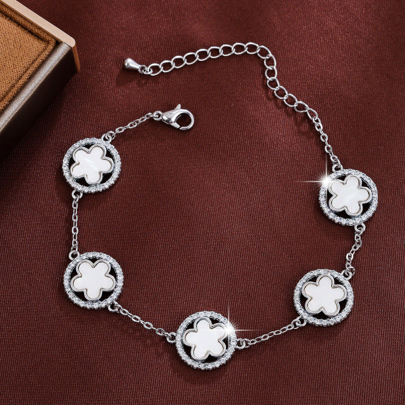 Simple Style Flowers Bracelet For Women In Copper With Electroplated Gold Plating And Zircon Inlay