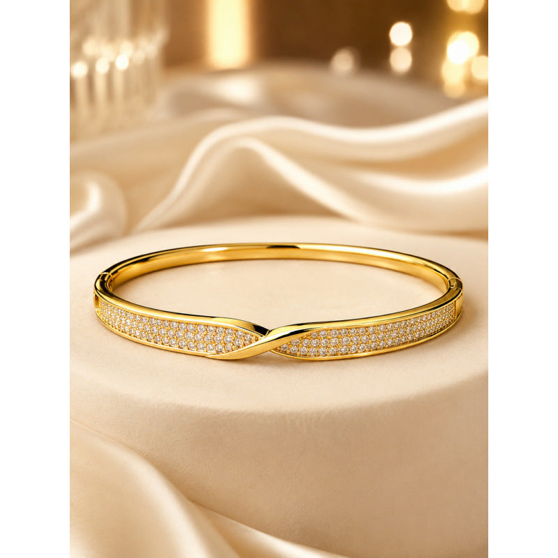 Simple Style Geometric Inlay Bangle In Copper With Zircon Electroplated Gold Plating