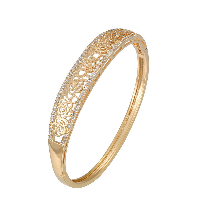 Retro Style Copper Bangle For Women With Flowers Inlay Featuring Zirconia Accents