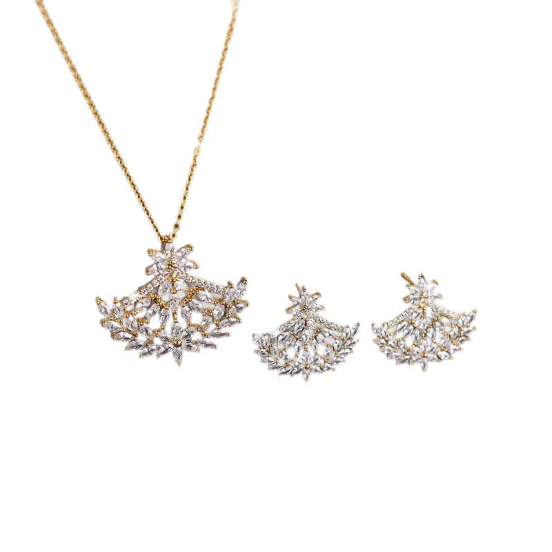 Sweet Snowflake Necklace For Women In Copper With Zircon Inlay And Micro Super Whisper Thin Chain