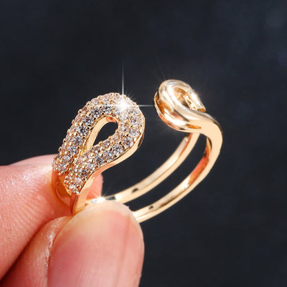 Women’s Copper Ring With Zircon Inlay In Elegant Gold Finish
