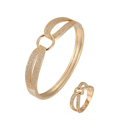 Simple Style Copper Bangle With Electroplated Gold Plating And Zircon Inlay Featuring Elegant Lines