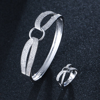 Simple Style Copper Bangle With Electroplated Gold Plating And Zircon Inlay Featuring Elegant Lines