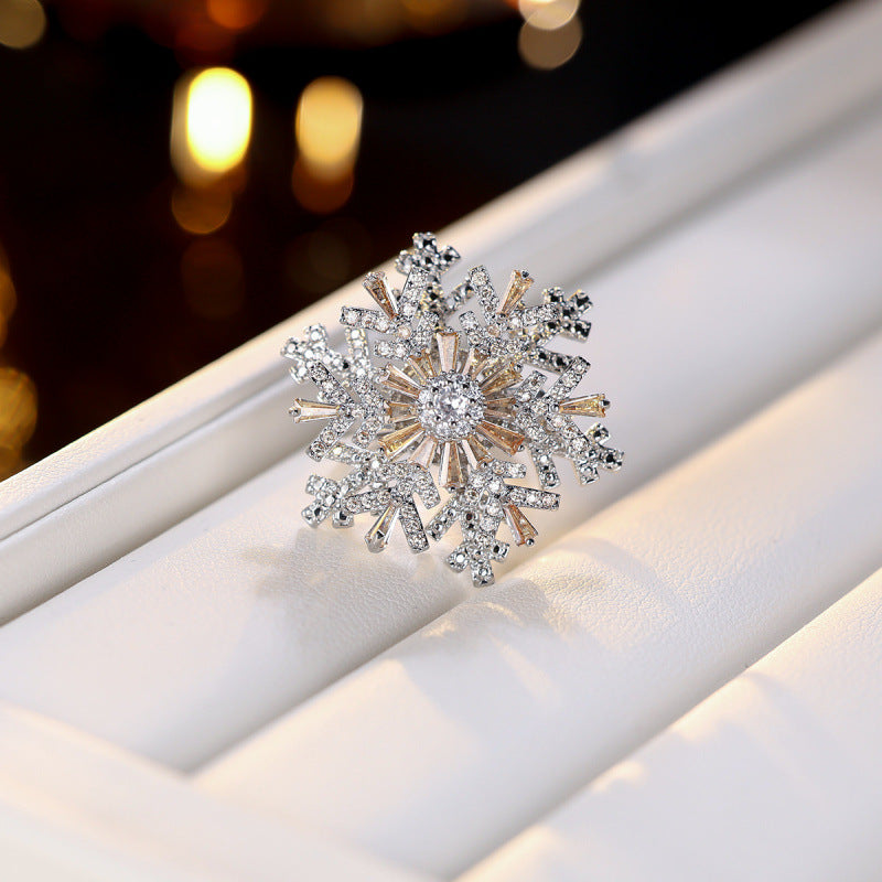 Elegant Snowflake Ring For Women In Electroplated Copper With Zircon Inlay