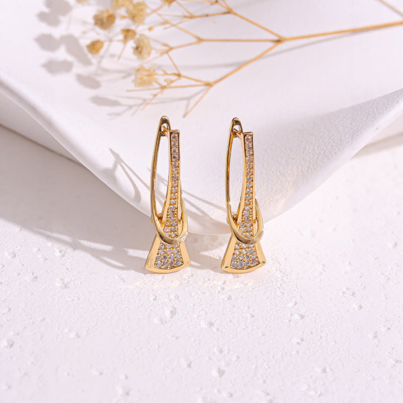 Geometric Clip Earrings For Women In Simple Style, Copper Material With Electroplated Gold Plating And Zircon Inlay