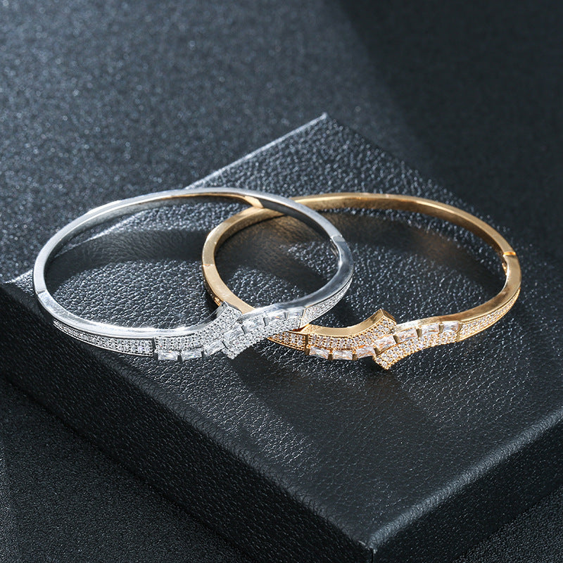 Simple Style Women’s Inlay Bangle Crafted From Copper With 18K Real Gold Electroplated Finish Featuring Zircon Inlay