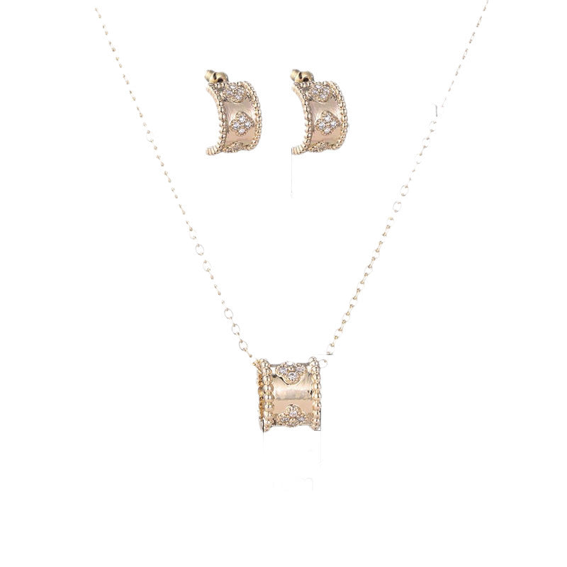 Luxurious Flowers Jewelry Set For Women In Copper With Zircon Inlay And Micro Super Whisper Thin Chain
