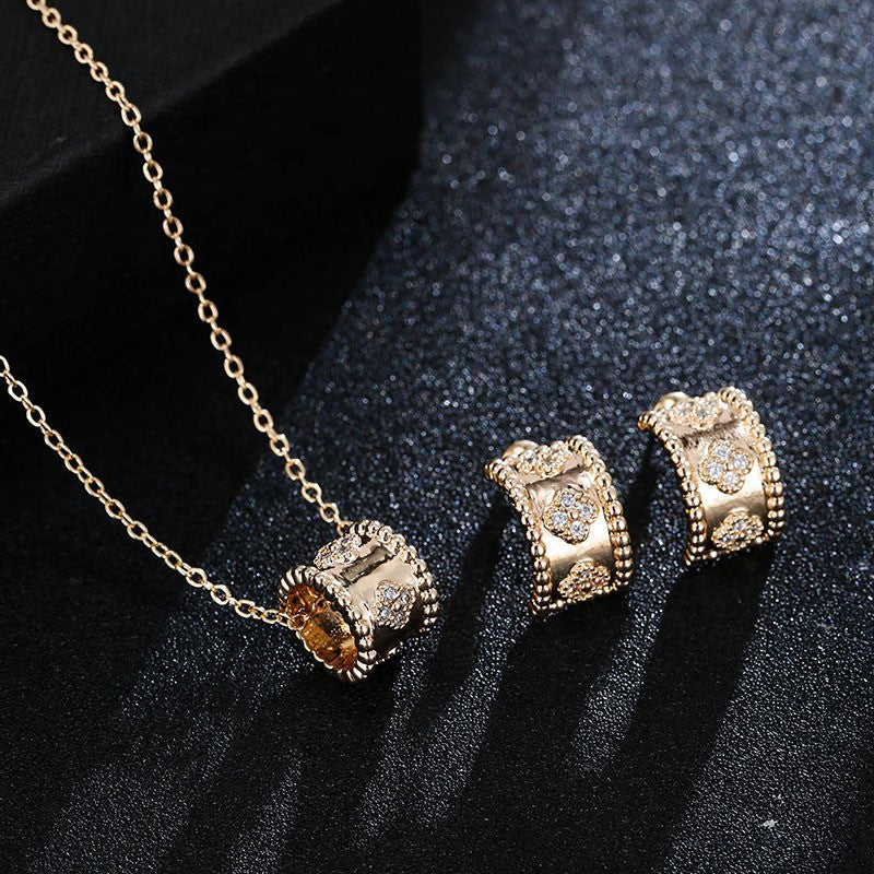 Luxurious Flowers Jewelry Set For Women In Copper With Zircon Inlay And Micro Super Whisper Thin Chain