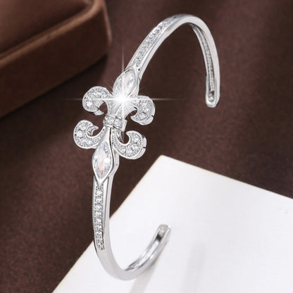 Simple Style Copper Bangle With Zircon Inlay, Electroplated Gold Plating, 1 Piece