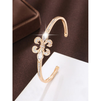 Simple Style Copper Bangle With Zircon Inlay, Electroplated Gold Plating, 1 Piece