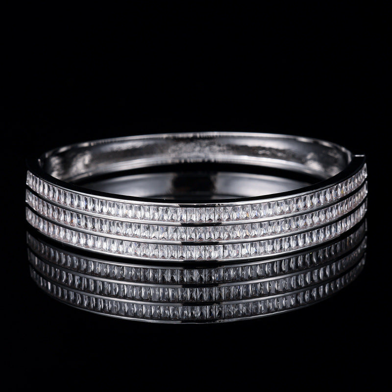 Simple Style Stripe Copper Bangle For Women With Zircon Inlay