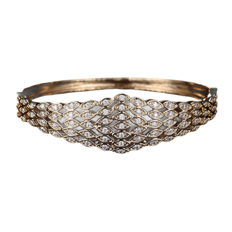Luxurious Grid Pattern Copper Bangle For Women With Gold Electroplated Finish