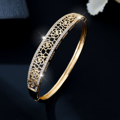 Retro Style Copper Bangle For Women With Flowers Inlay Featuring Zirconia Accents