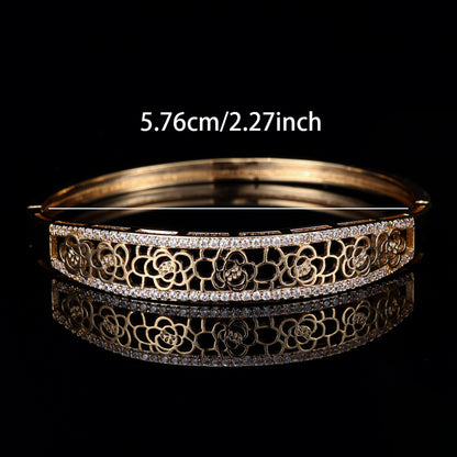 Retro Style Copper Bangle For Women With Flowers Inlay Featuring Zirconia Accents