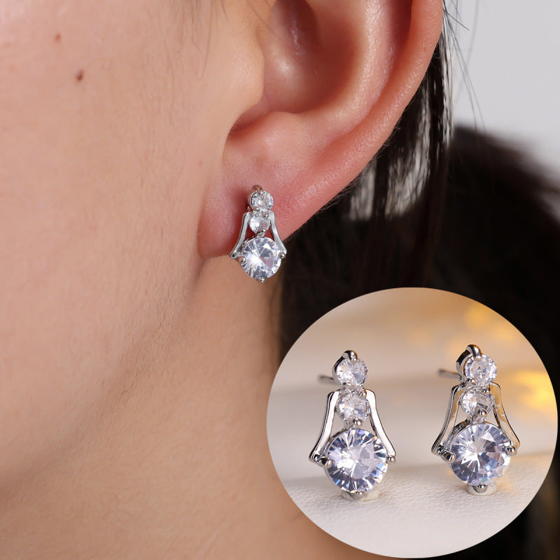 Geometric Gold Stud Earrings For Women Featuring Copper Ear Pins And Zircon Inlay