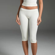 White Egg-colored Mid-length Pants
