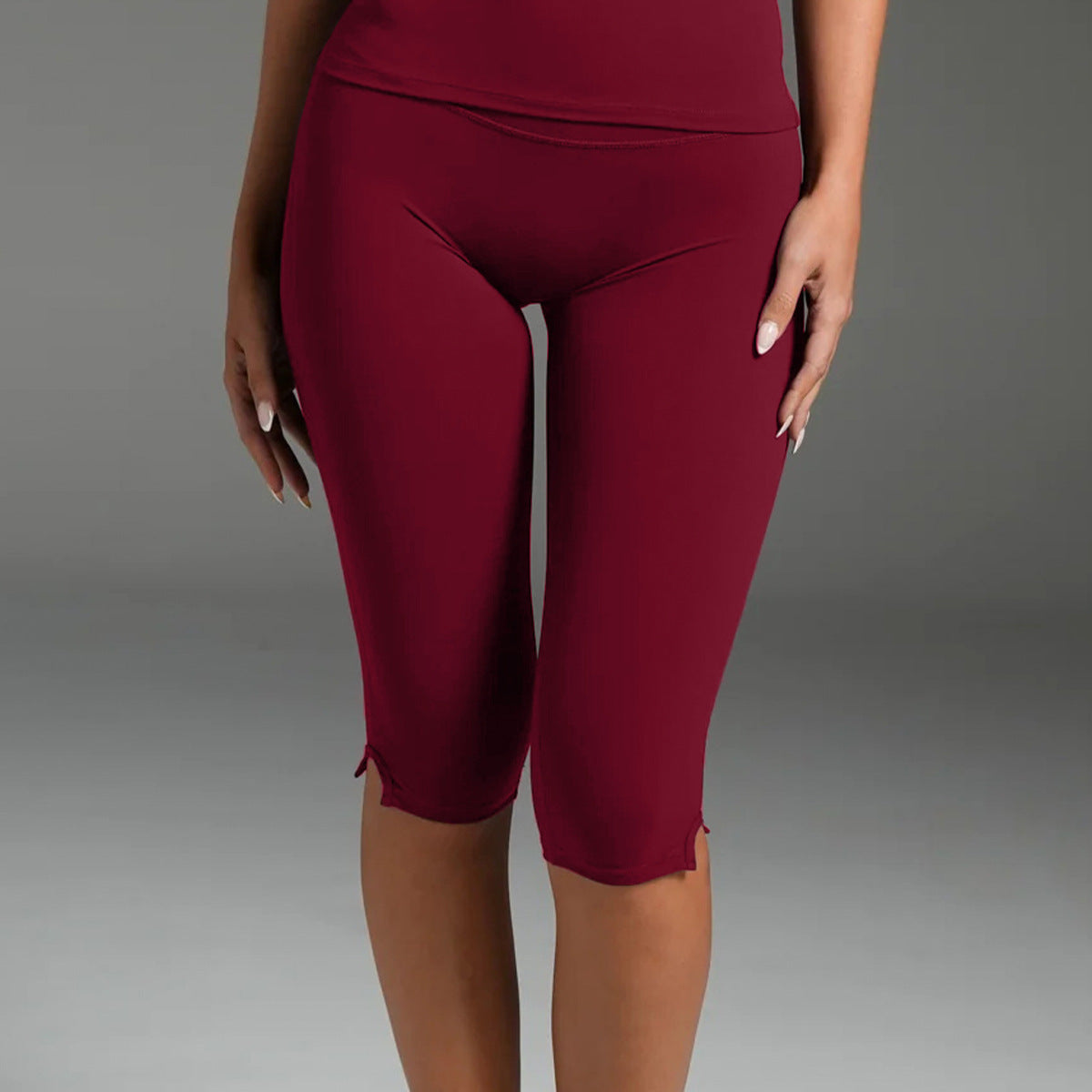 Sporty Yoga Calf-Length Pants For Women In Stretchy Nylon Fabric Featuring Slit Design