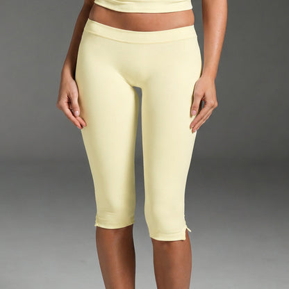 Sporty Yoga Calf-Length Pants For Women In Stretchy Nylon Fabric Featuring Slit Design
