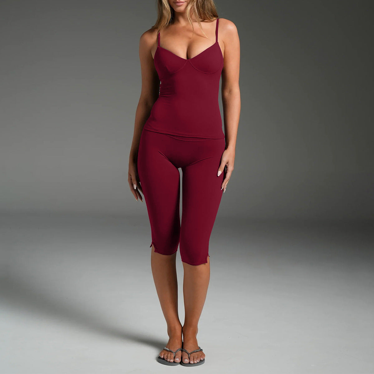 Sporty Yoga Calf-Length Pants For Women In Stretchy Nylon Fabric Featuring Slit Design