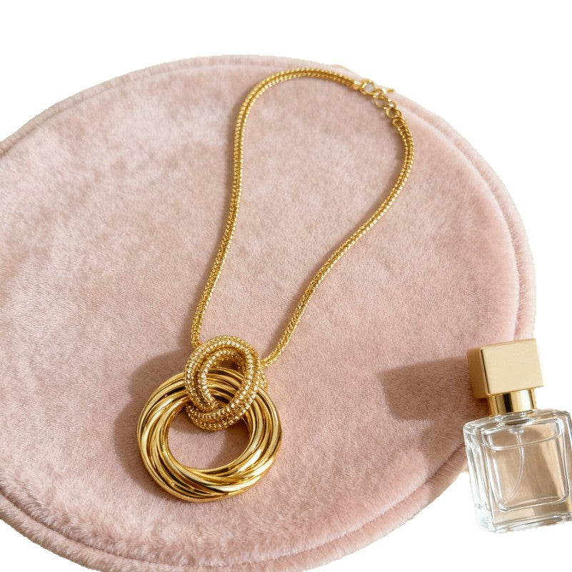Round Gold Necklace For Women Featuring Electroplated Alloy Material With Elegant Design