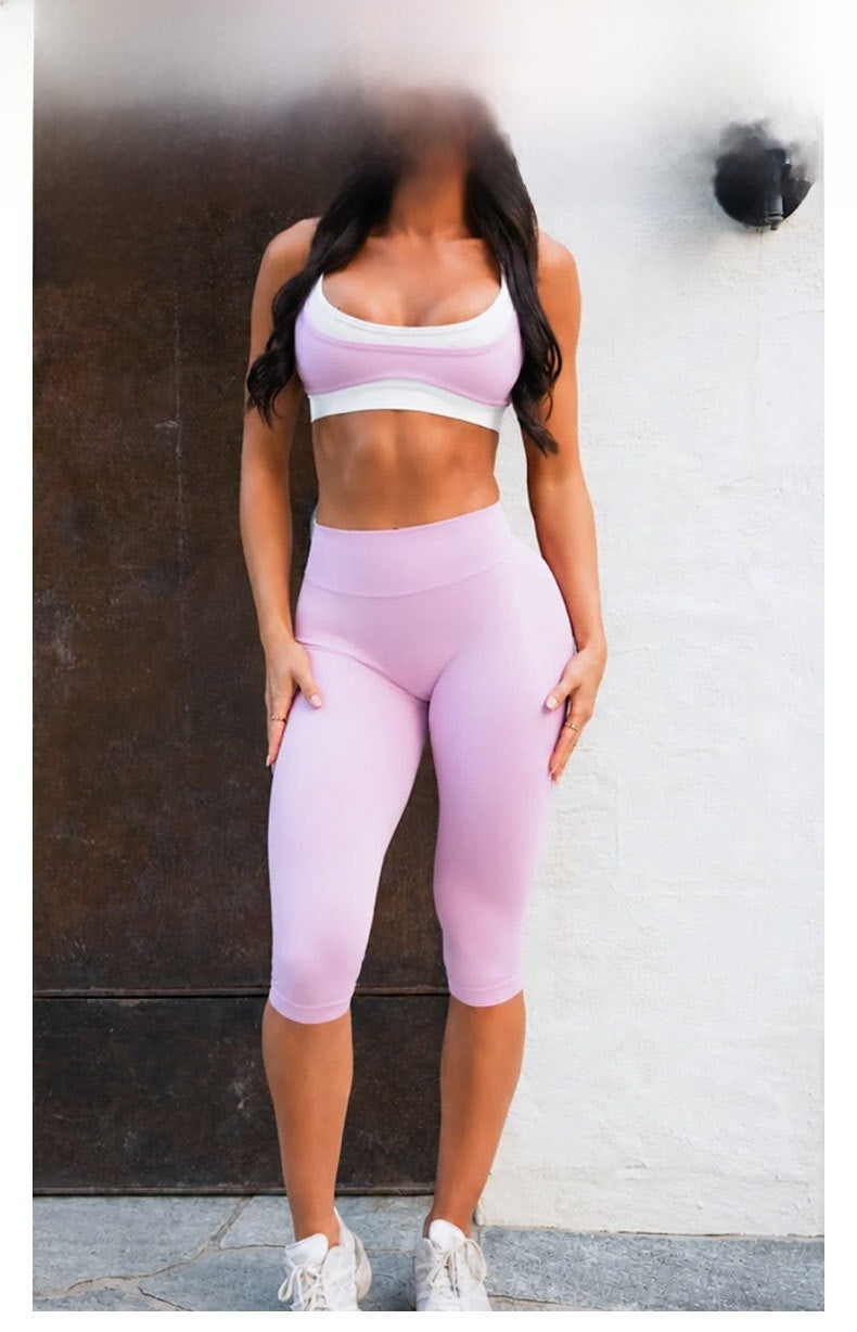 Color Block Sport Yoga Jumpsuit For Women With High Elasticity Nylon Fabric And Contrast Binding, Knee Length Design