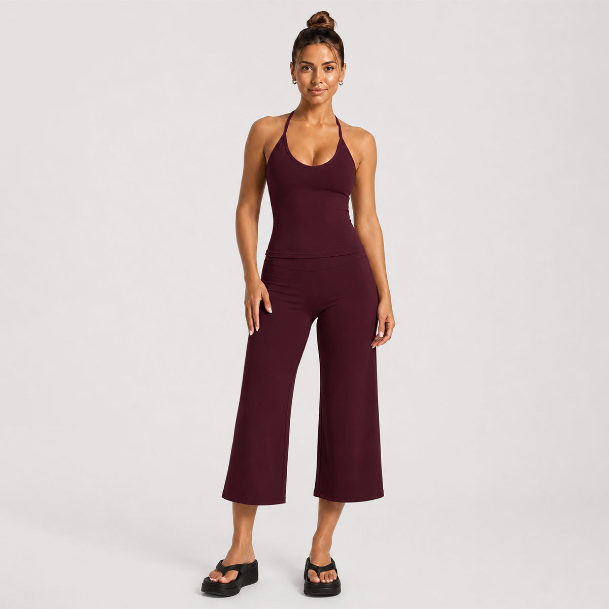 Sporty Calf-Length Yoga Jumpsuit For Women In Stretchy Nylon Fabric Featuring A Backless Design And Sleeveless Style
