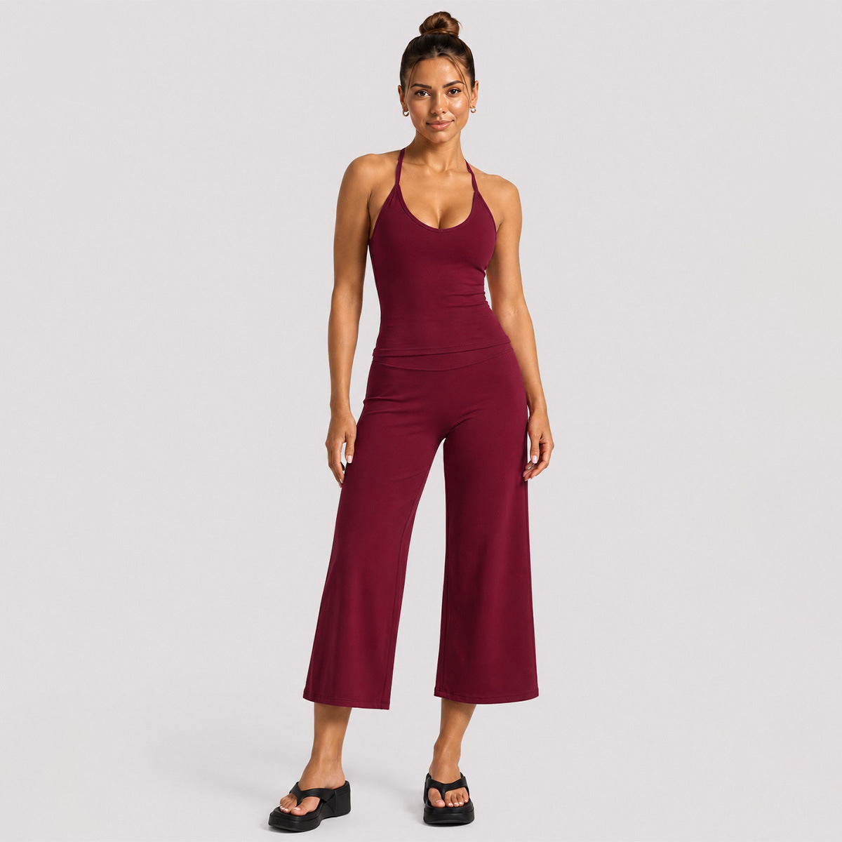 Sporty Calf-Length Yoga Jumpsuit For Women In Stretchy Nylon Fabric Featuring A Backless Design And Sleeveless Style