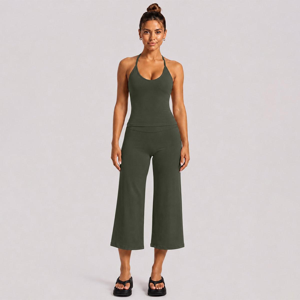 Sporty Calf-Length Yoga Jumpsuit For Women In Stretchy Nylon Fabric Featuring A Backless Design And Sleeveless Style