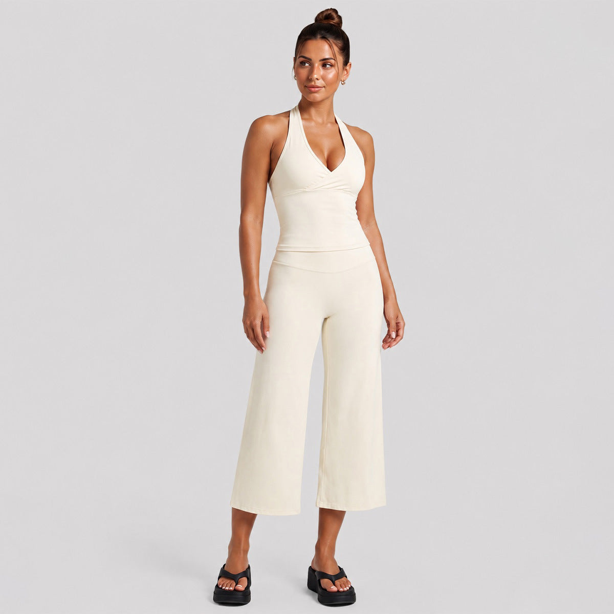 Yoga Fitness Calf-Length Pants For Women In Nylon Fabric With Backless Design And High Elasticity