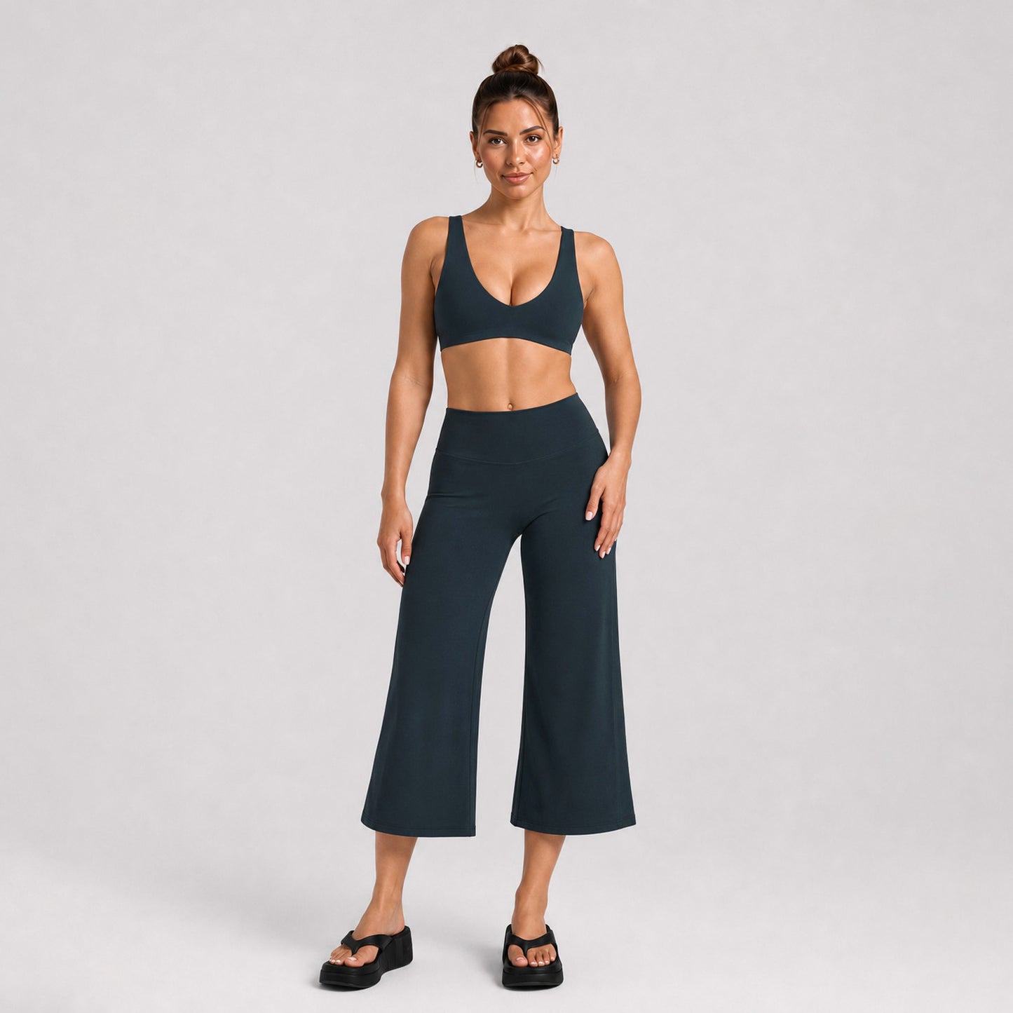 Sport Yoga Calf-Length Pants For Women In Stretchy Nylon Fabric Featuring A Backless Design