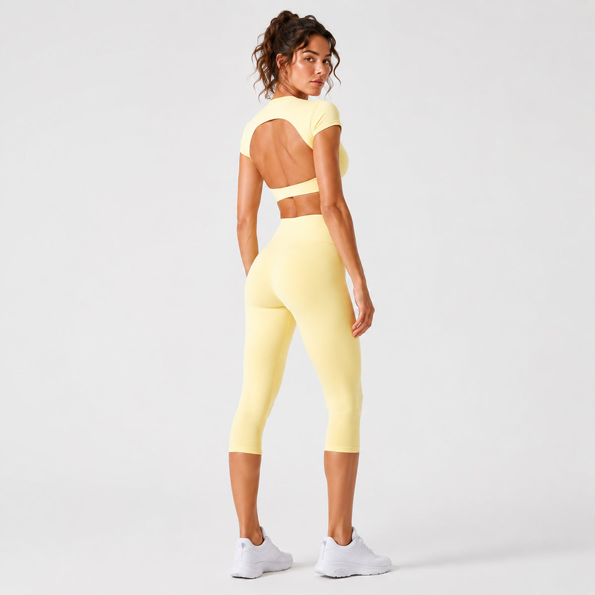 Sporty Calf-Length Yoga Jumpsuit For Women In Nylon Fabric Featuring A Backless Design, Perfect For Summer