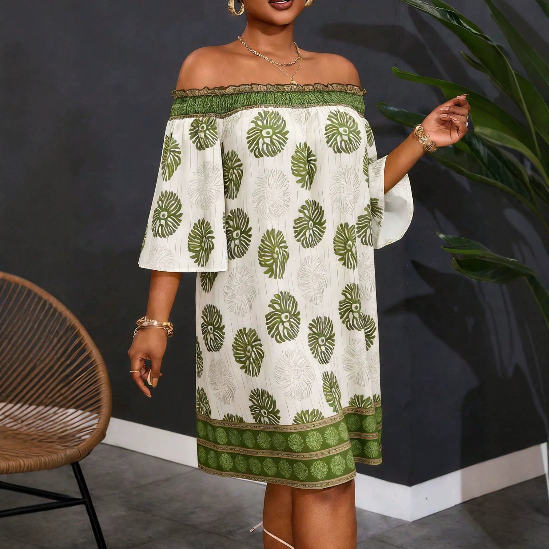 Geometric Women’s Regular Dress With Half Sleeve And Boat Neck In Polyester, Perfect For Vacation And Date
