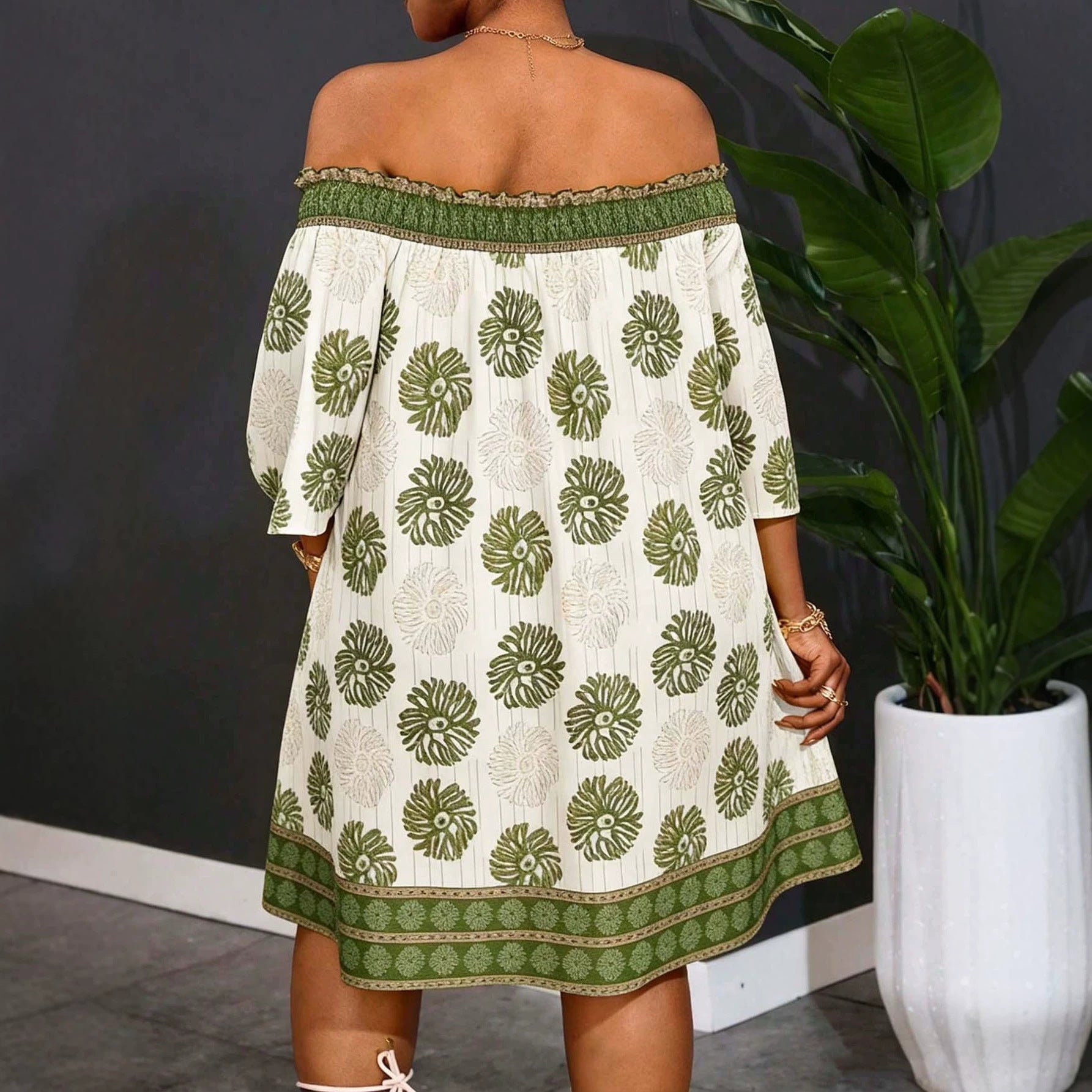 Geometric Women’s Regular Dress With Half Sleeve And Boat Neck In Polyester, Perfect For Vacation And Date